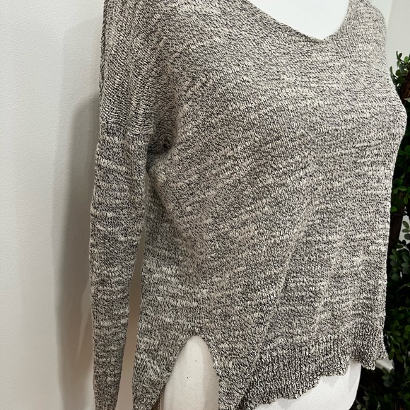 Hollister long sleeve top - Picture 4 of 6